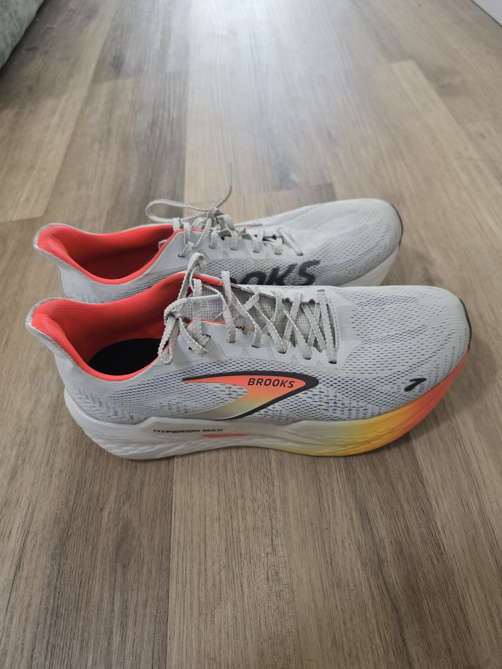 Brooks Hyperion Max 2 - Mens 11.5 - Picture 4 of 6